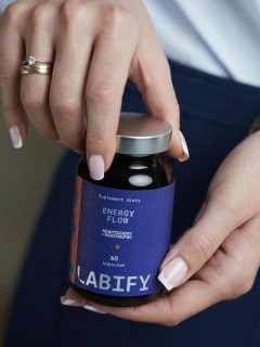 Energy Flow - suplement z żeń-szeniem, różeńcem górskim i kofeiną na energię i zmęczenie | Labify